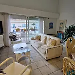 5 Pieces Climatise Avec Terrasse Et Parking A - Fr-1-780-30 Sainte-Maxime