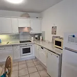 Apartment 5 Pieces Climatise Avec Terrasse Et Parking A - Fr-1-780-30 Sainte-Maxime