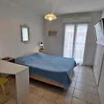 Apartment 5 Pieces Climatise Avec Terrasse Et Parking A - Fr-1-780-30