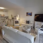 Apartment 5 Pieces Climatise Avec Terrasse Et Parking A - Fr-1-780-30