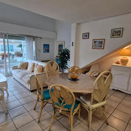 Apartment 5 Pieces Climatise Avec Terrasse Et Parking A - Fr-1-780-30 *