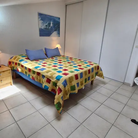5 Pieces Climatise Avec Terrasse Et Parking A - Fr-1-780-30 * Sainte-Maxime