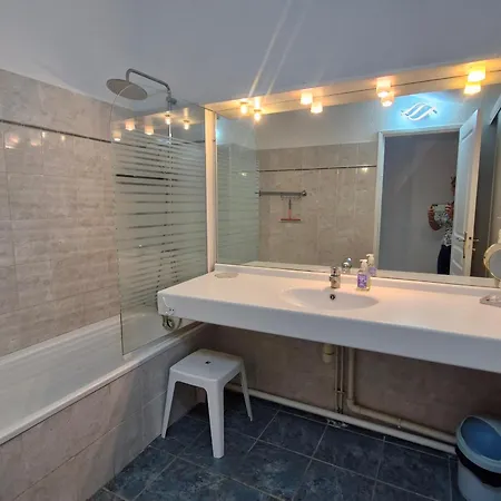 5 Pieces Climatise Avec Terrasse Et Parking A - Fr-1-780-30 Sainte-Maxime