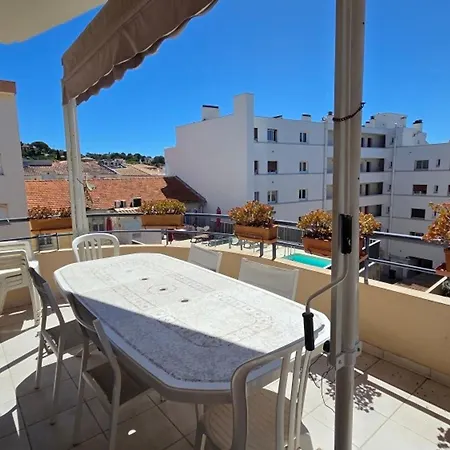 Climatisé 5 Pièces Avec Terrasse Et Parking En Centre-ville De - Fr-1-780-30 Apartamento Sainte-Maxime