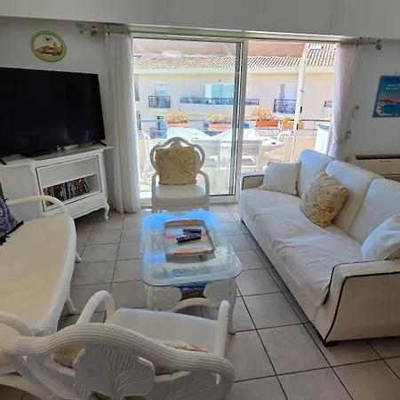 Climatisé 5 Pièces Avec Terrasse Et Parking En Centre-ville De - Fr-1-780-30 Apartamento *