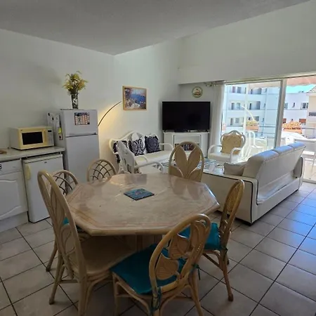 Apartamento Climatisé 5 Pièces Avec Terrasse Et Parking En Centre-ville De - Fr-1-780-30 Sainte-Maxime
