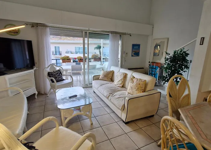 5 Pieces Climatise Avec Terrasse Et Parking A - Fr-1-780-30 סן-מקסים