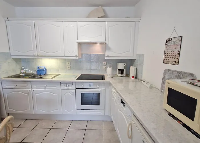 5 Pieces Climatise Avec Terrasse Et Parking A - Fr-1-780-30